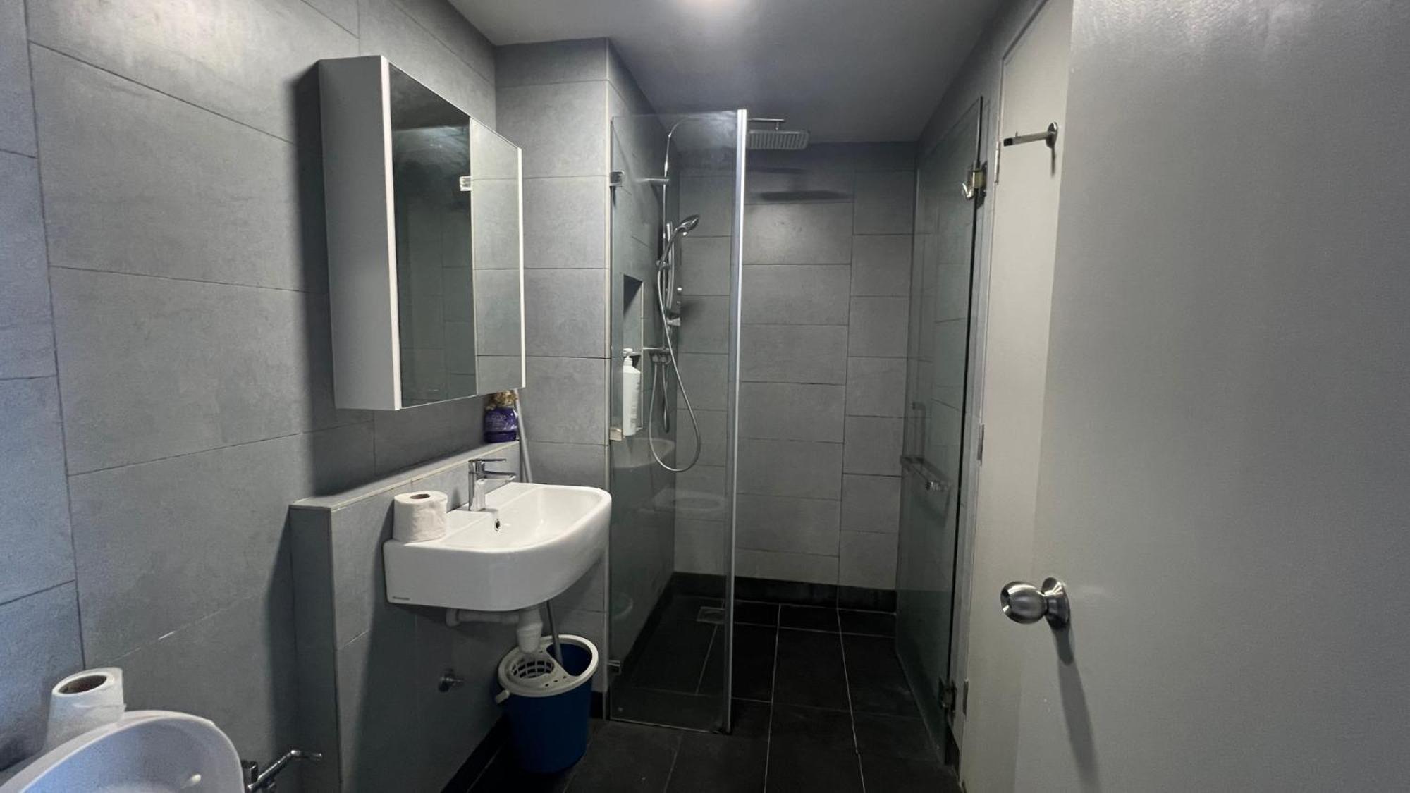 Pangsapuri Jq Unity 2 High Floor Seaview Netflix 6pax Kota Kinabalu