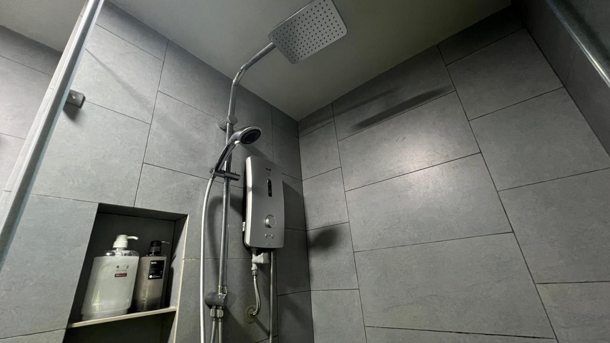Jq Unity 2 High Floor Seaview Netflix 6pax Pangsapuri *