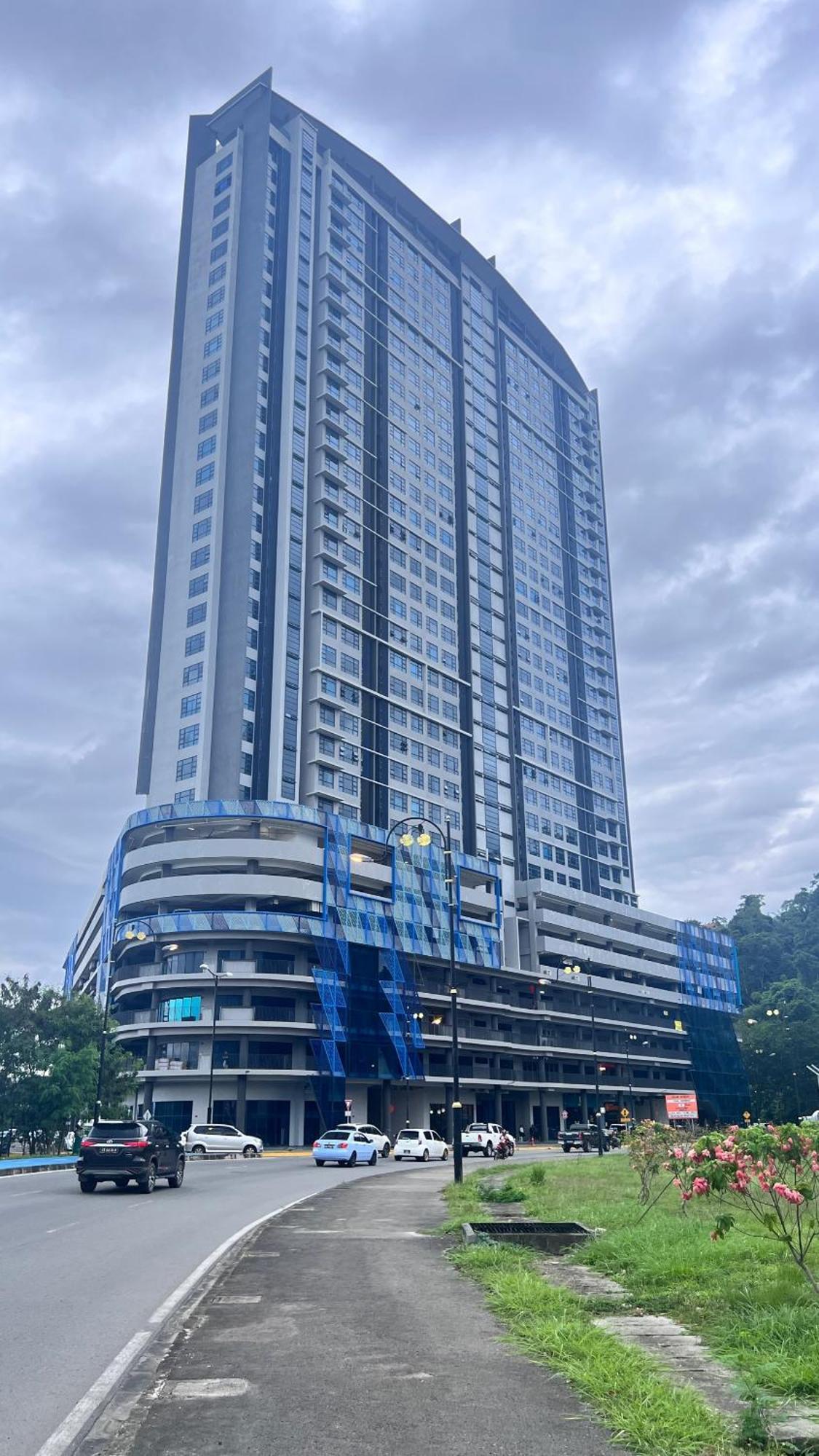 Jq Unity 2 High Floor Seaview Netflix 6pax Pangsapuri Kota Kinabalu