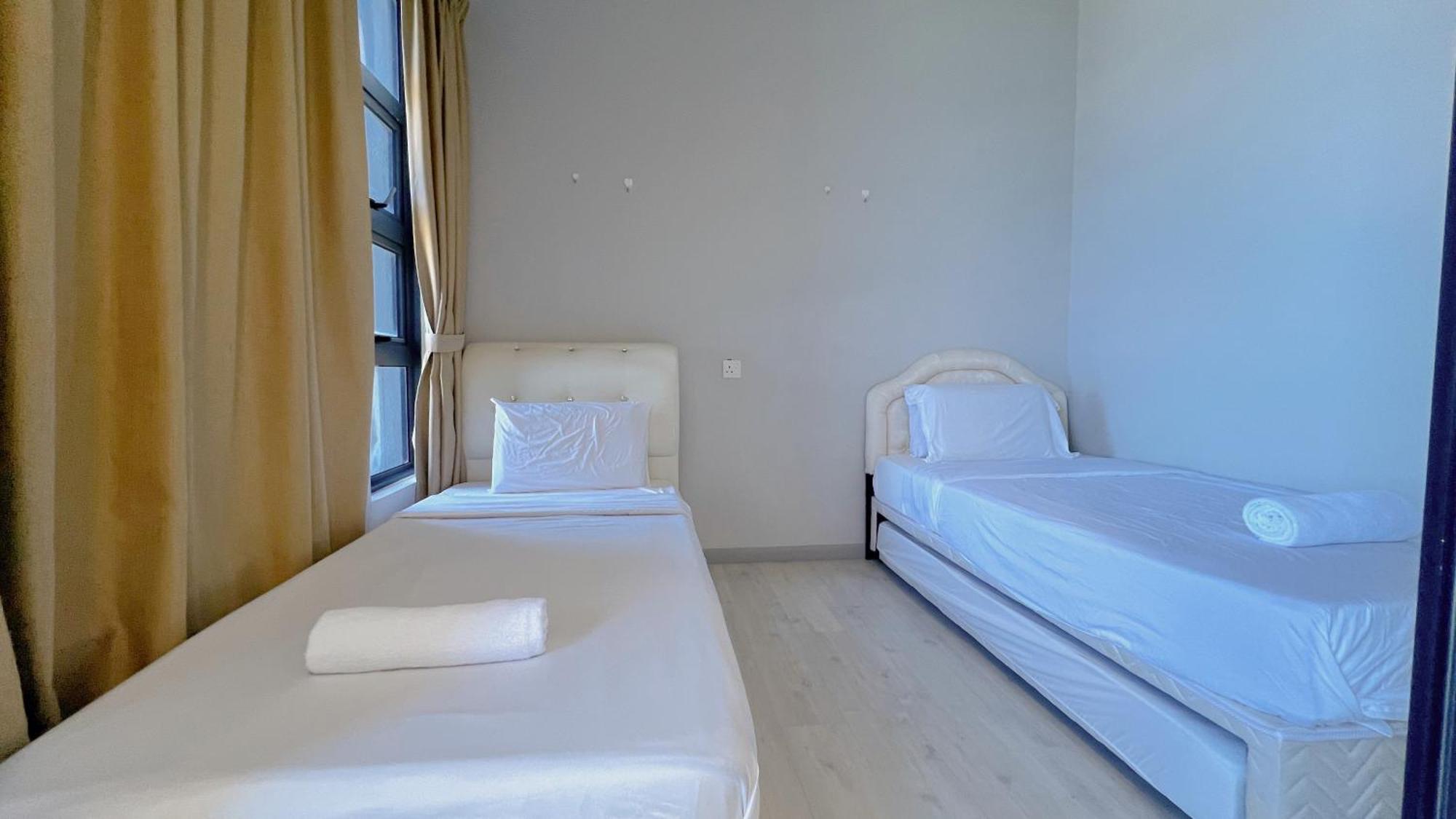 Jq Unity 2 High Floor Seaview Netflix 6pax *